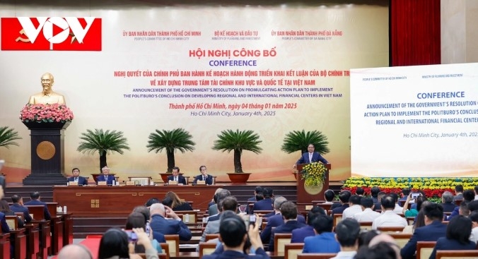 Vietnam meets criteria for establishing international financial centers: PM Chinh